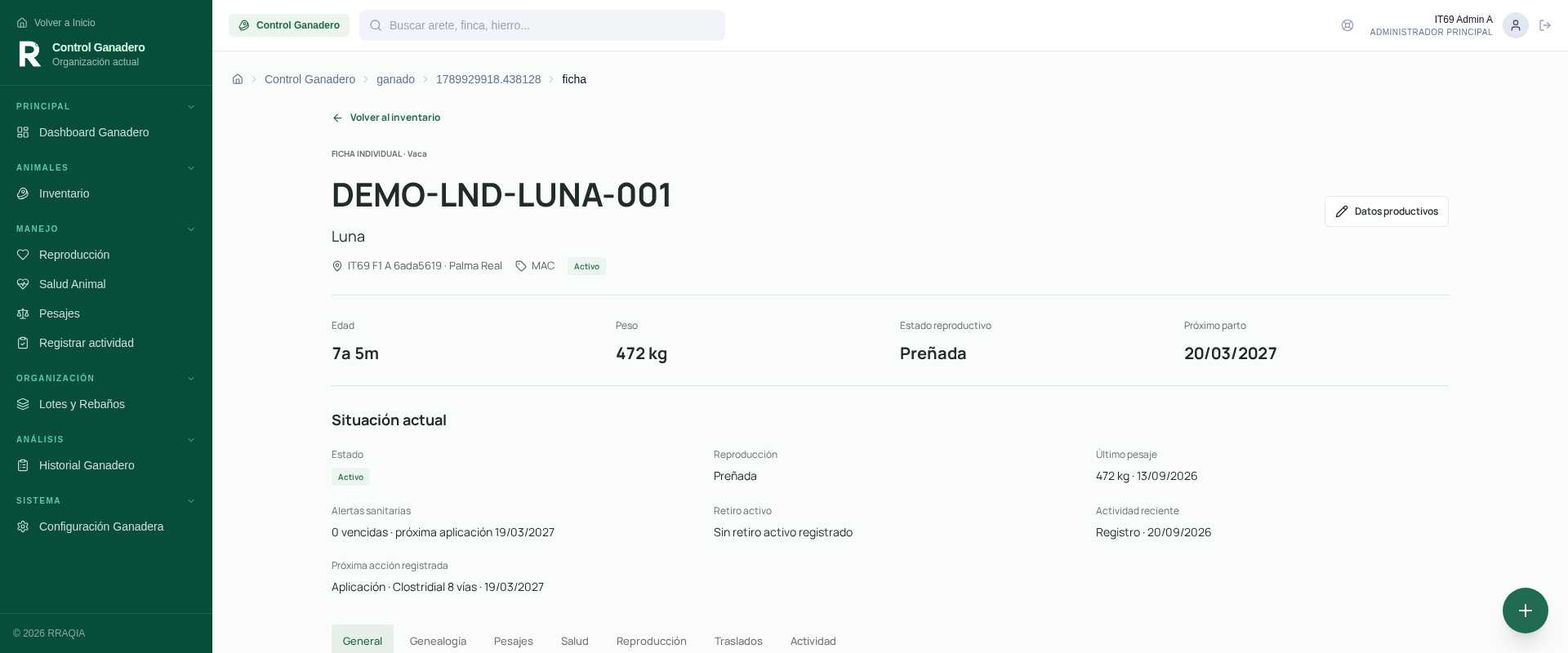 Ficha real de Luna, animal de demostración: edad, peso, próximo parto, seguimiento sanitario y pestañas de historial.